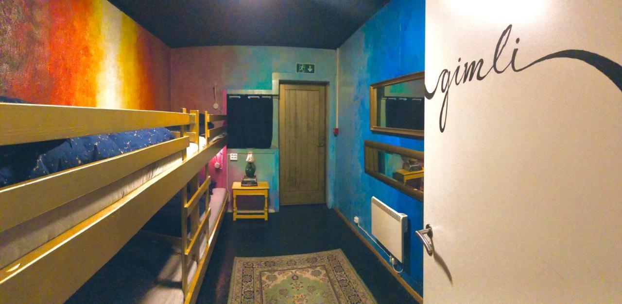 The Freezer Hostel & Culture Center ヘリサンドゥル エクステリア 写真