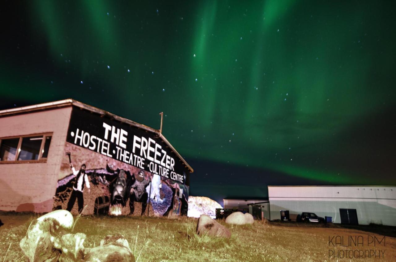 The Freezer Hostel & Culture Center ヘリサンドゥル エクステリア 写真